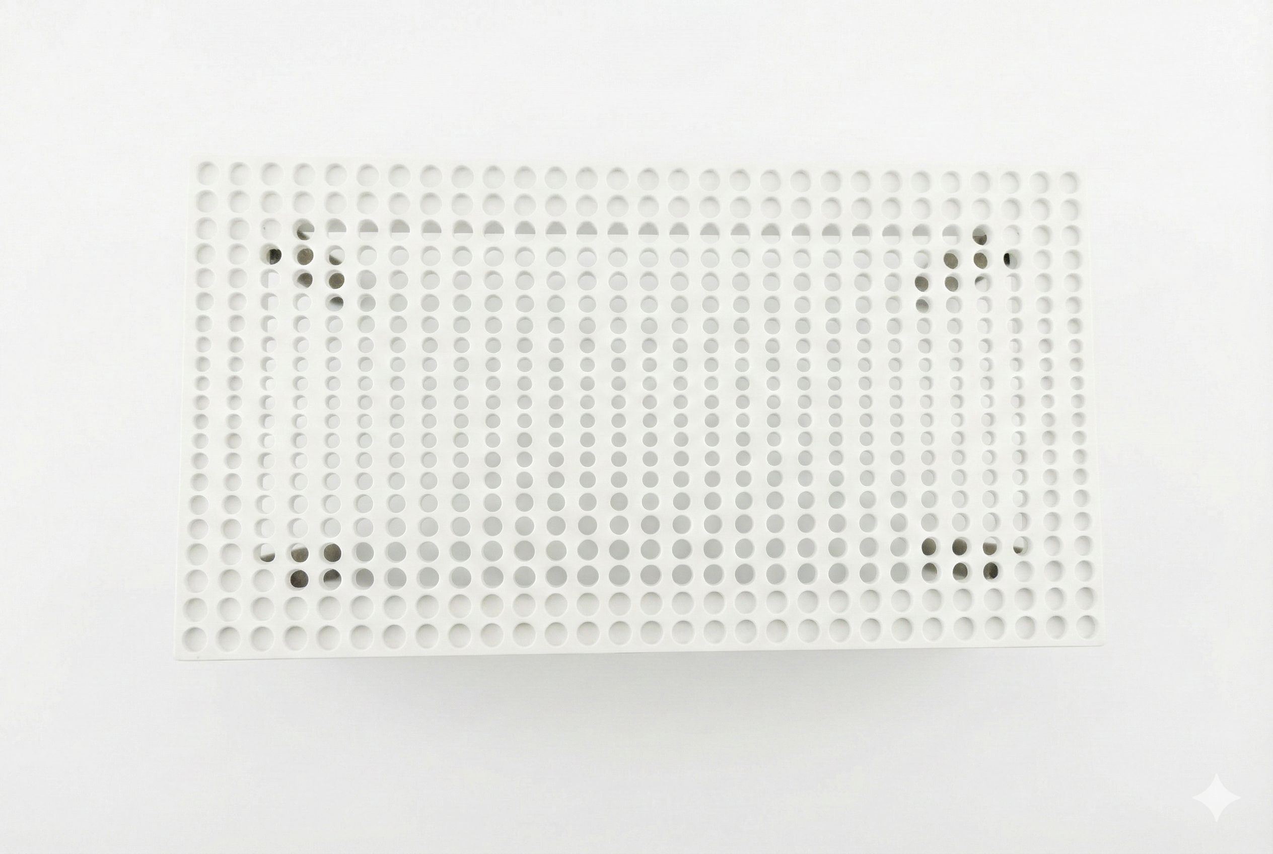 Atlantik fehér műanyag formatervezett szellőzőrács, mosható és festhető kivitel, AG és Quick dobozokhoz.